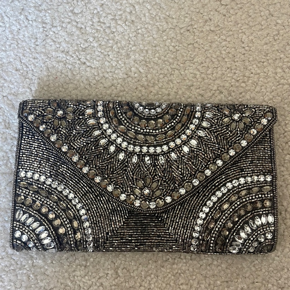 Silver beaded handbag.
